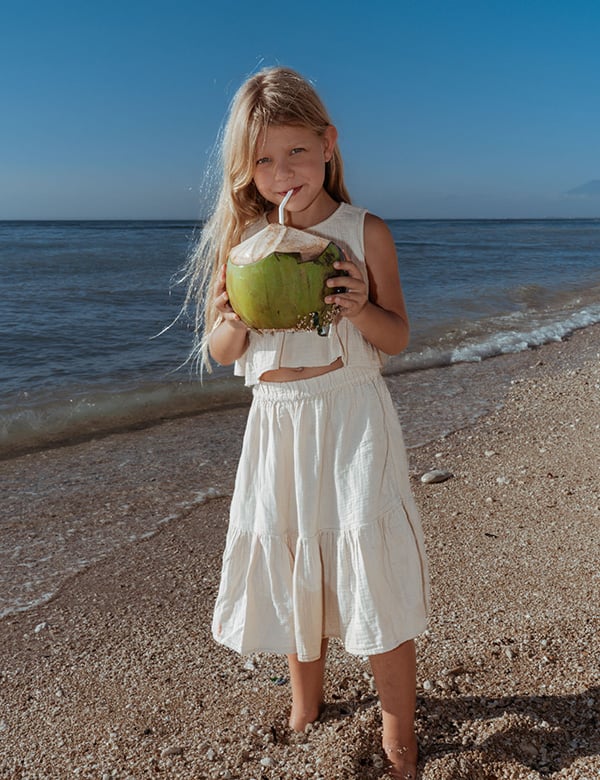 Kindermodel met lichtblond haar Fleur Vo