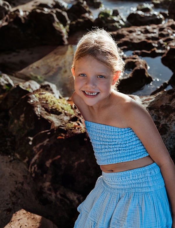 Kindermodel met lichtblond haar Fleur Vo