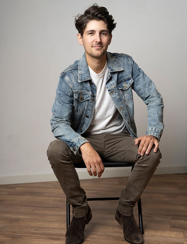 mannelijk model met donker haar Rik A.