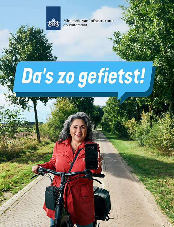 Vrouwelijk model met bruin/grijs haar Seher
