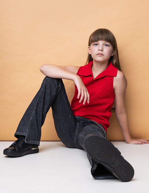 Kindermodel met donkerblond haar Carlijn G.