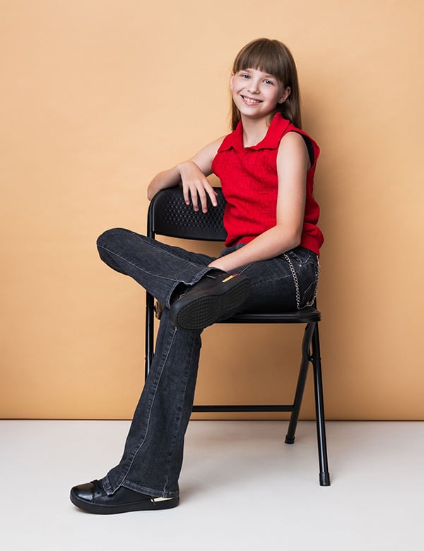 Kindermodel met donkerblond haar Carlijn G.