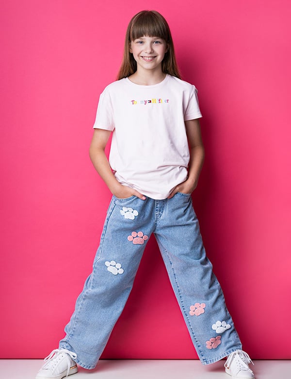Kindermodel met donkerblond haar Carlijn G.