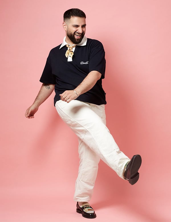 Mannelijk model met zwart haar Julian R.