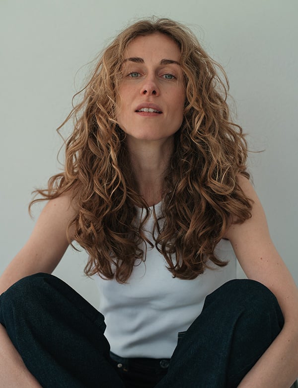Vrouwelijk model met blond/rossig haar Lynn V.