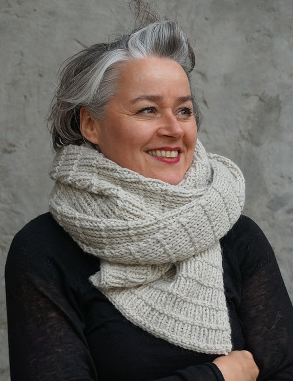 Vrouwelijk model met grijs haar Maria D.