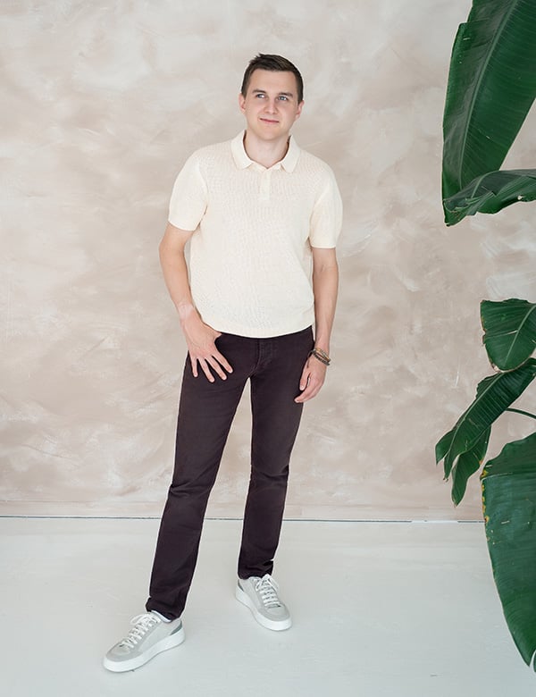 Mannelijk model met donkerblond haar Matthijs D.
