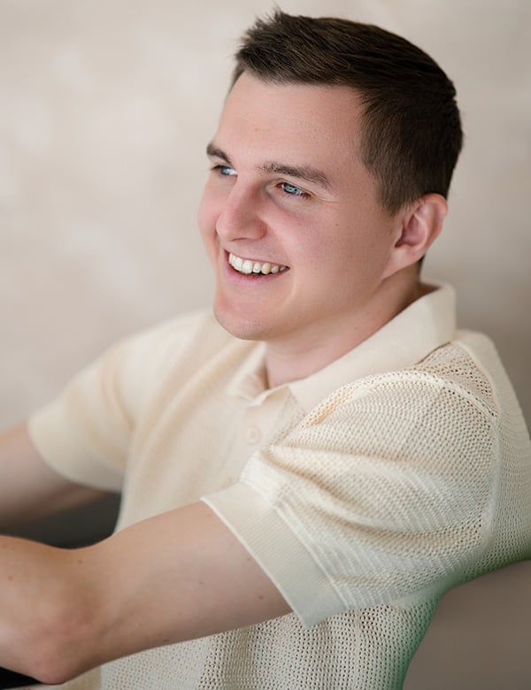 Mannelijk model met donkerblond haar Matthijs D.