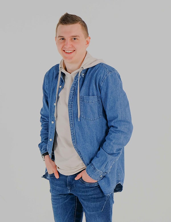 Mannelijk model met bruin haar Matthijs