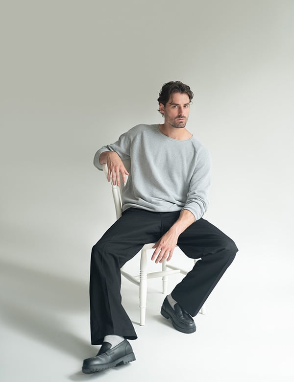Mannelijk model met donkerbruin haar Remco V.