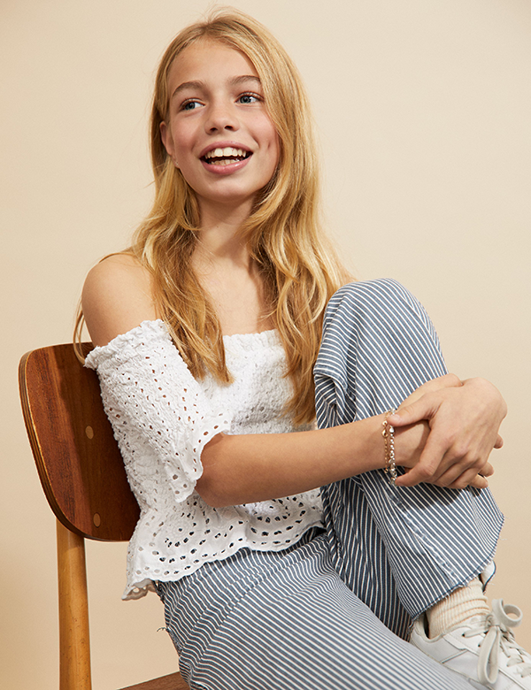 Kinderlijkmodel met blond haar Annemijn WE.