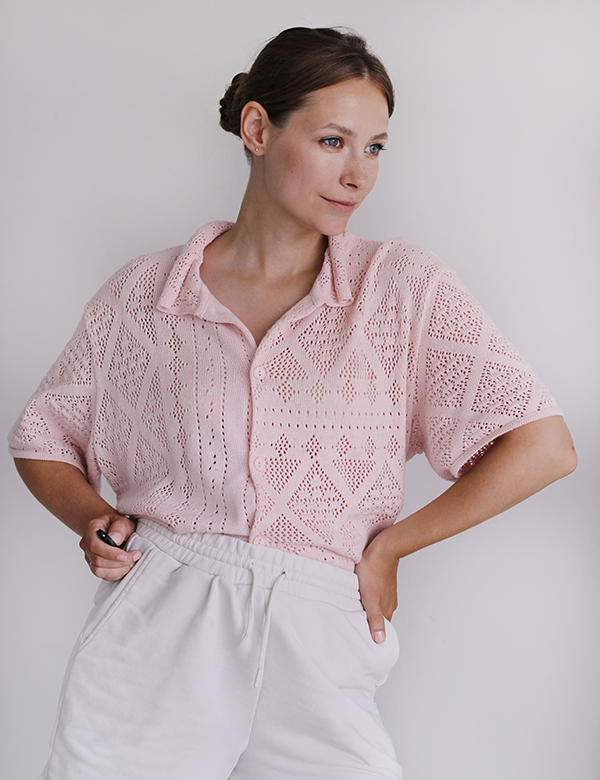 Vrouwelijk model met donkerblond haar Dasha.