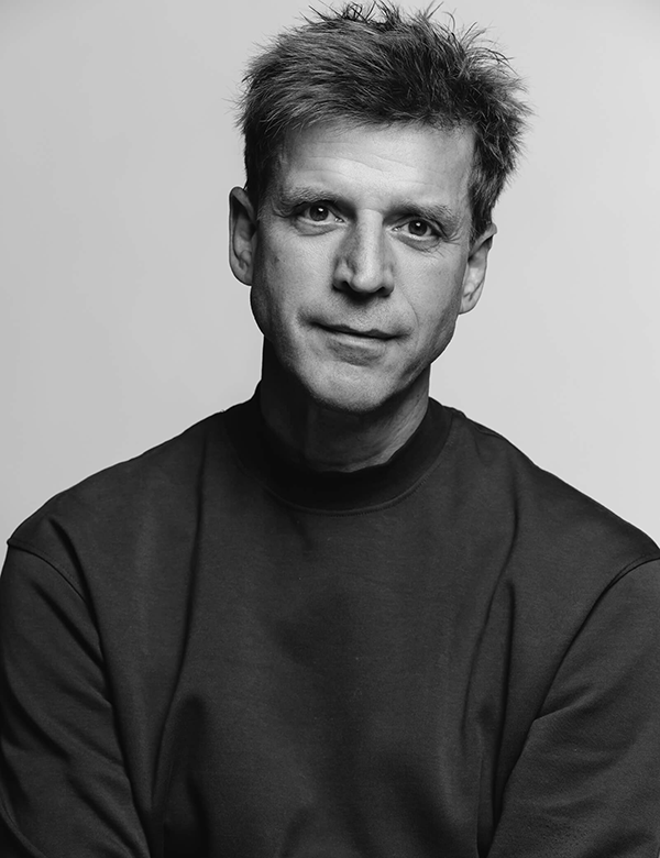 Mannelijk model met blond haar Hans P.