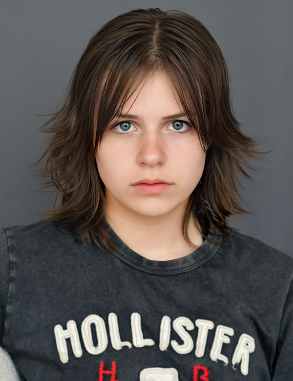 Tienermodel met bruin haar Rosalie W.